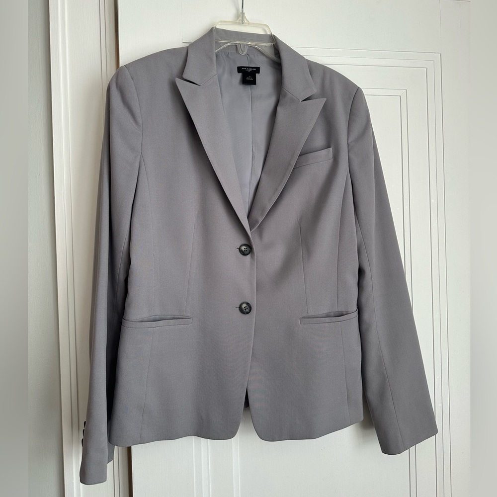 Ann Taylor Blazer (10). Light Gray.